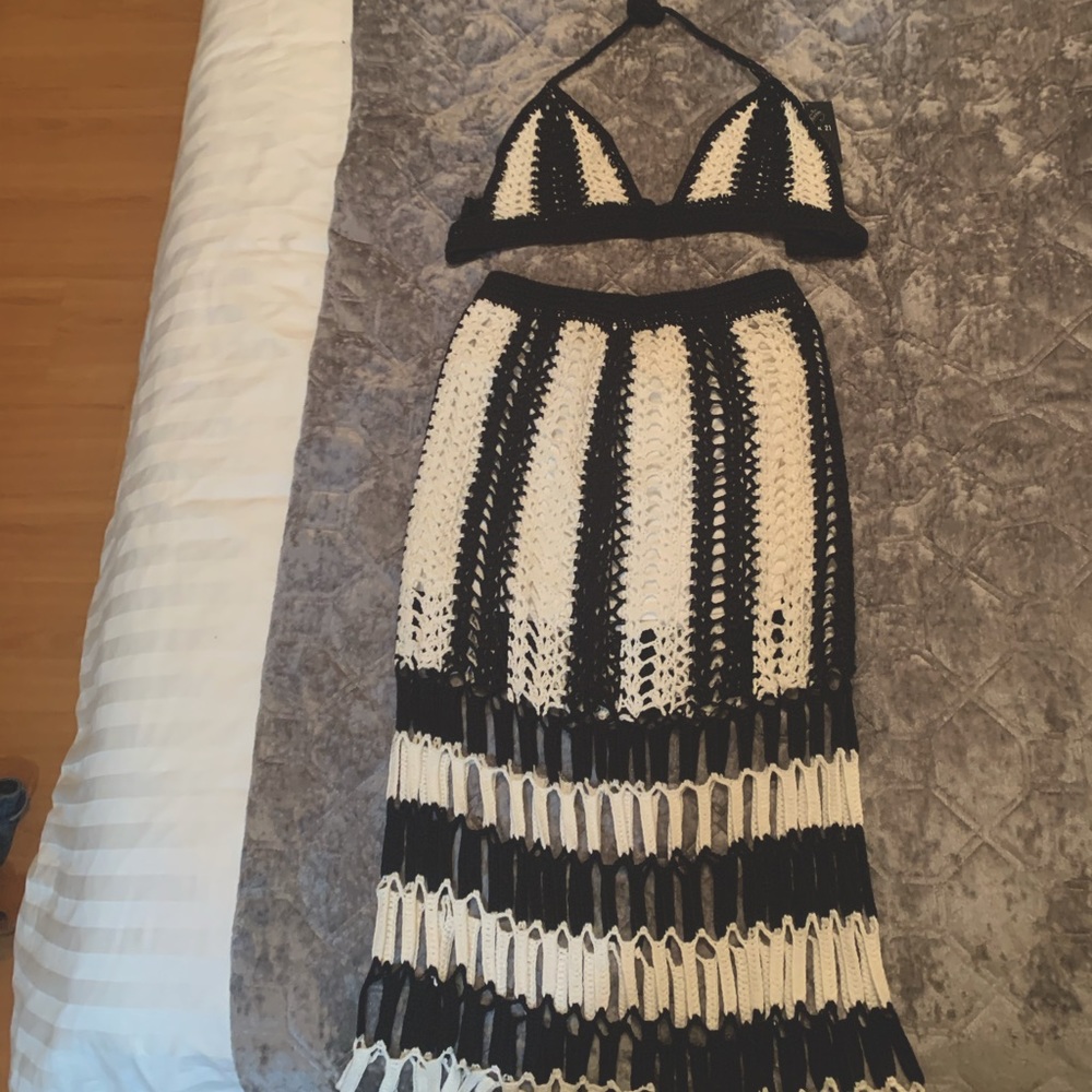 Black and white crochet ensemble